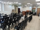 דרוש שולחנות לכסאות לבית כנסת